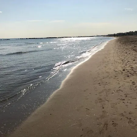 Greta A Mare Apartament *