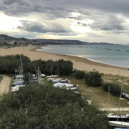 Apartament Greta A Mare
